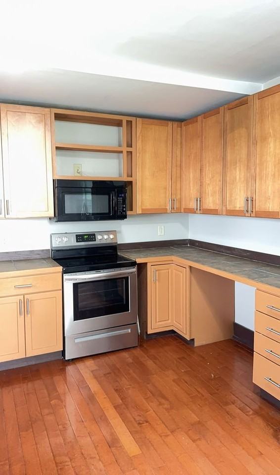 223 S College Ave - Photo 4 of 9