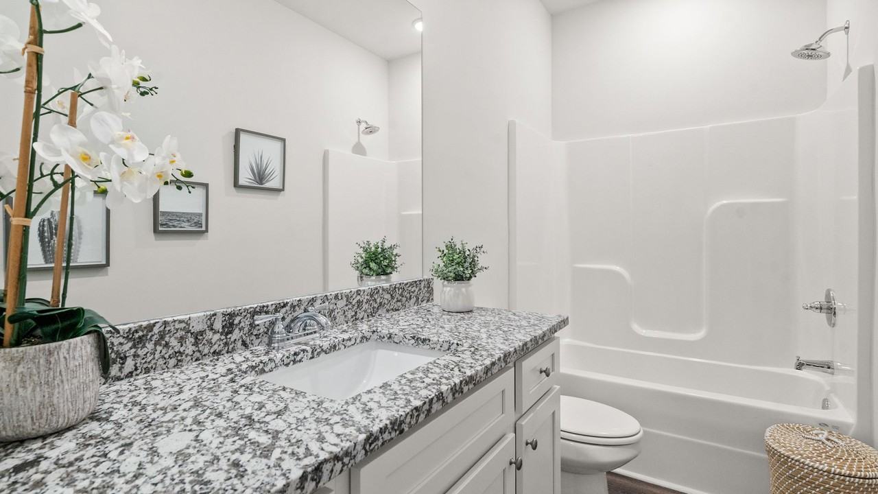 1083 Hayden St Nw - Photo 4 of 39