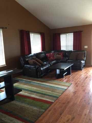 1414 Creekside Cir - Photo 2 of 23