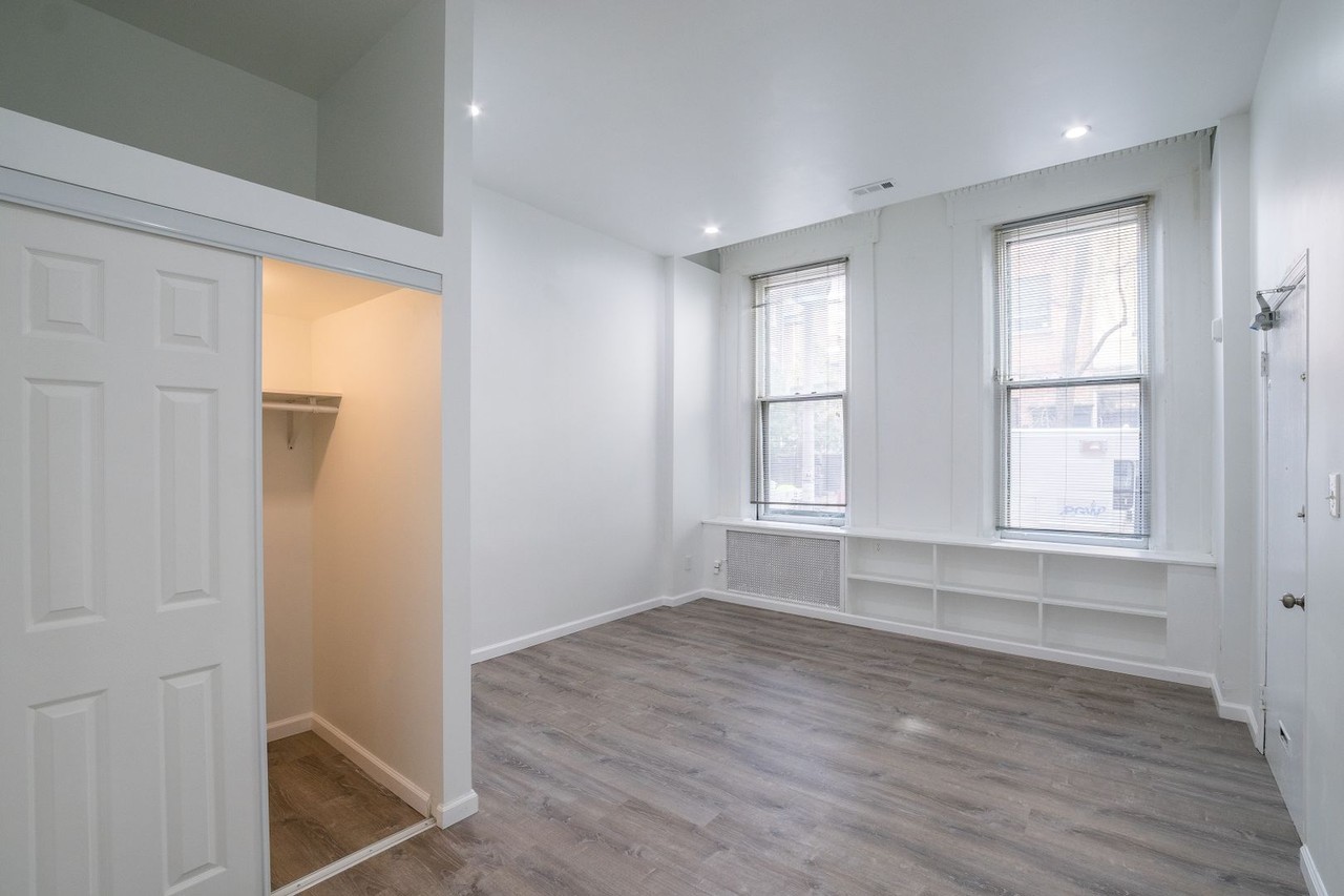 1726 Pine Street (DNM as of 4/17/26) - Photo 5 of 16