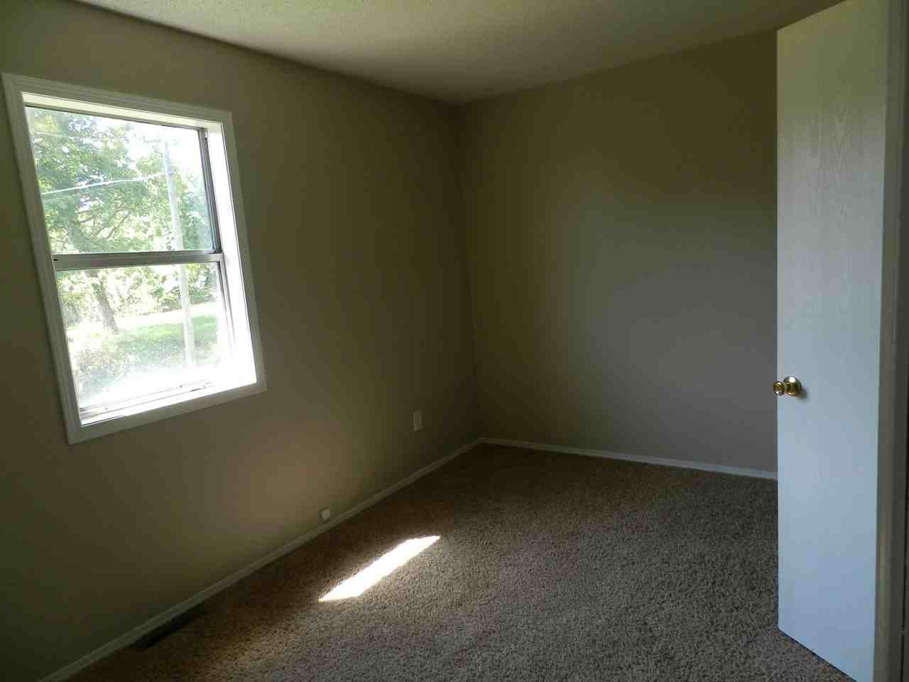 15304 Temple Ln - Photo 6 of 22