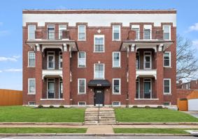 featured image of 3176 Gustine Ave