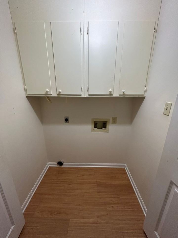 2433 1st St Nw - Photo 2 of 9