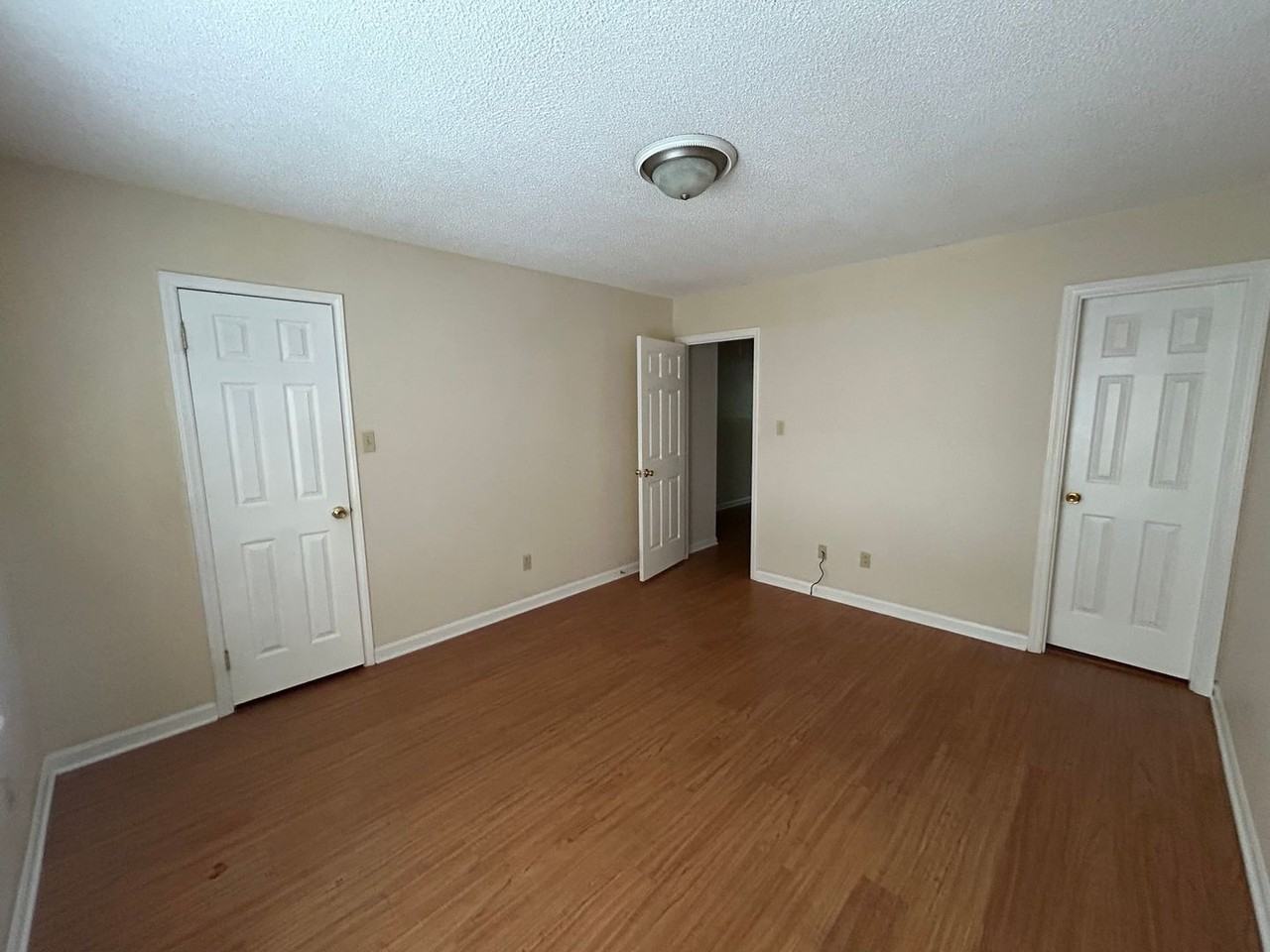 2433 1st St Nw - Photo 7 of 9