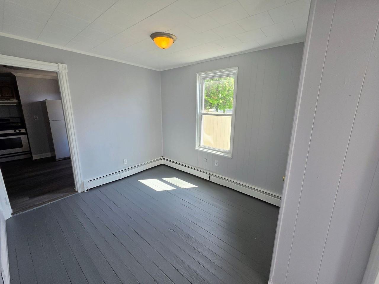 1437 W Court St - Photo 2 of 15
