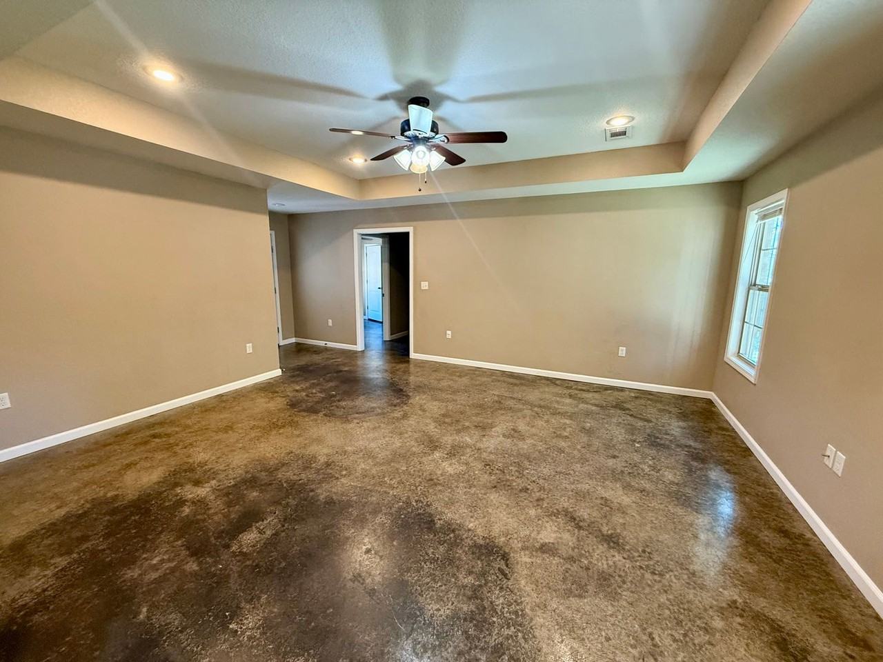 206 S Bernis St - Photo 2 of 12