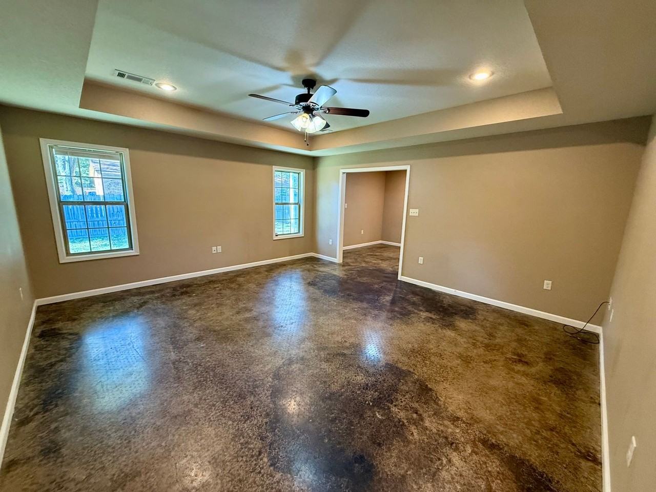 206 S Bernis St - Photo 3 of 12