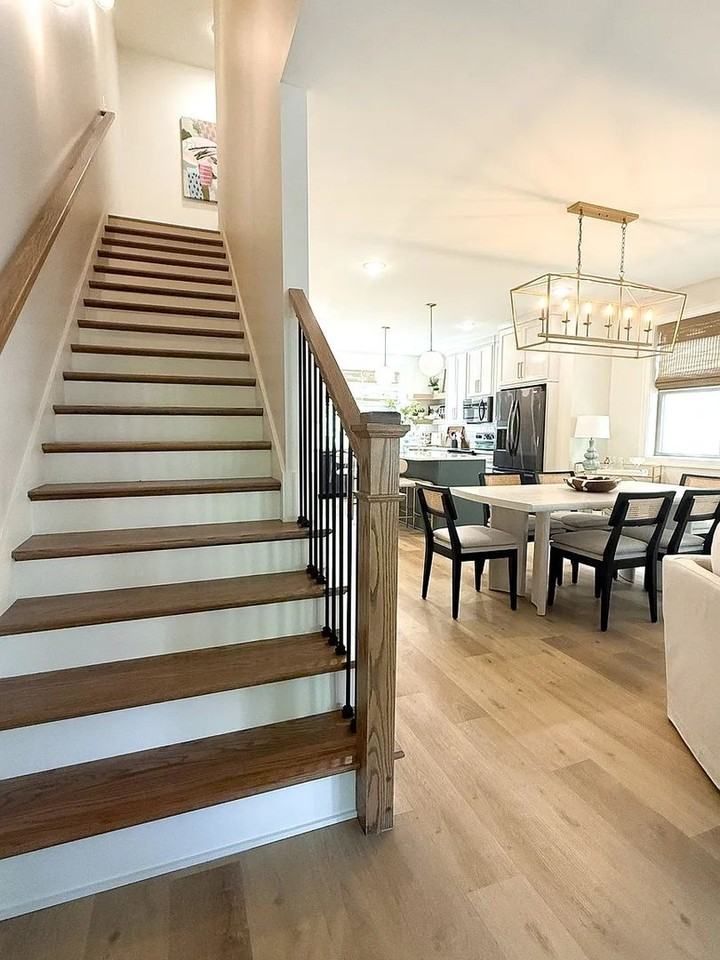 211 N Poplar St - Photo 3 of 12