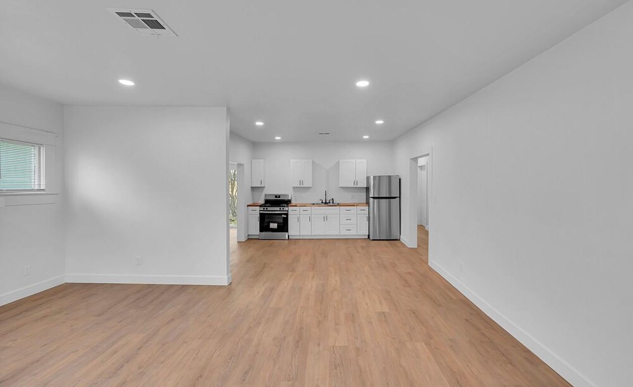 1602 Mitchell Ave - Photo 6 of 31