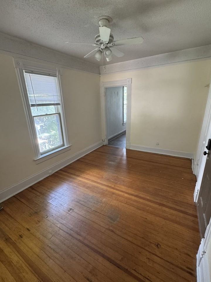 501 N Weber St #3 - Photo 5 of 17