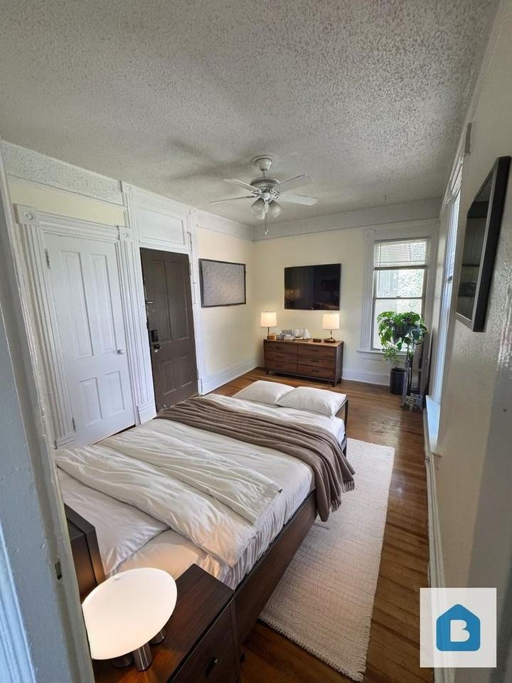 501 N Weber St #3 - Photo 6 of 17