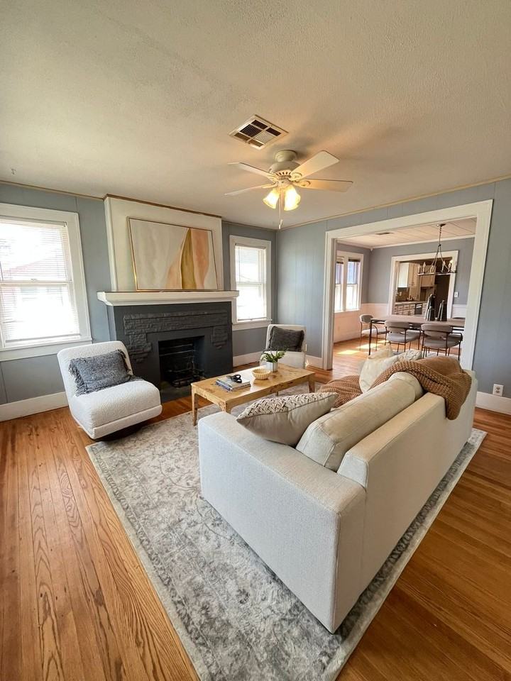 2113 Nw 21st St - Photo 3 of 30
