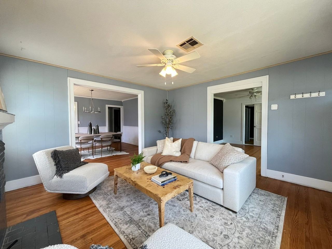 2113 Nw 21st St - Photo 4 of 30