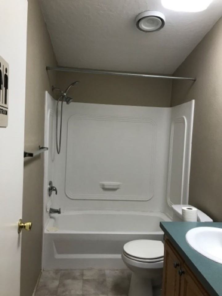 121 Aspenwood Dr - Photo 7 of 14