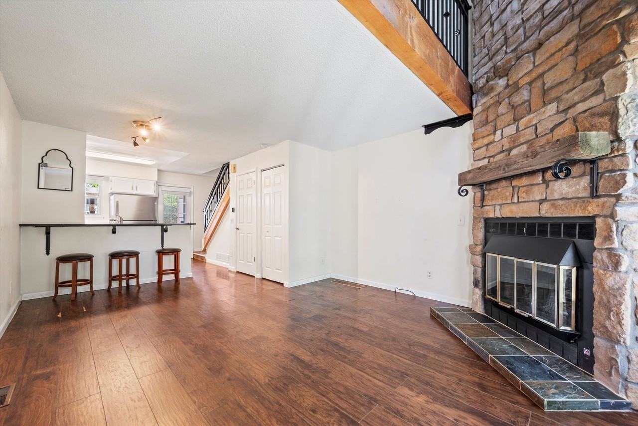 1683 S Blackhawk Way - Photo 4 of 18