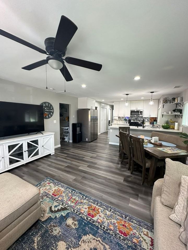 129 Norton Ave - Photo 5 of 48