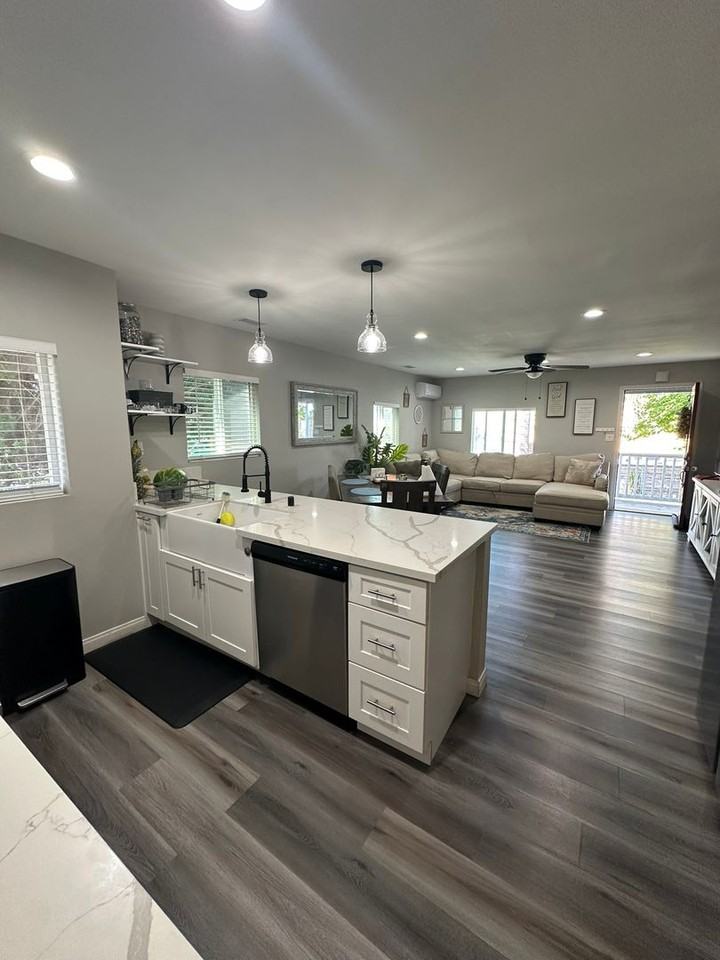 129 Norton Ave - Photo 6 of 48