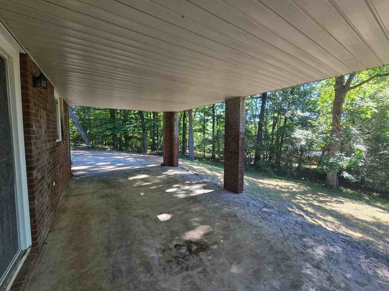 1194 Ingram Dr - Photo 3 of 35