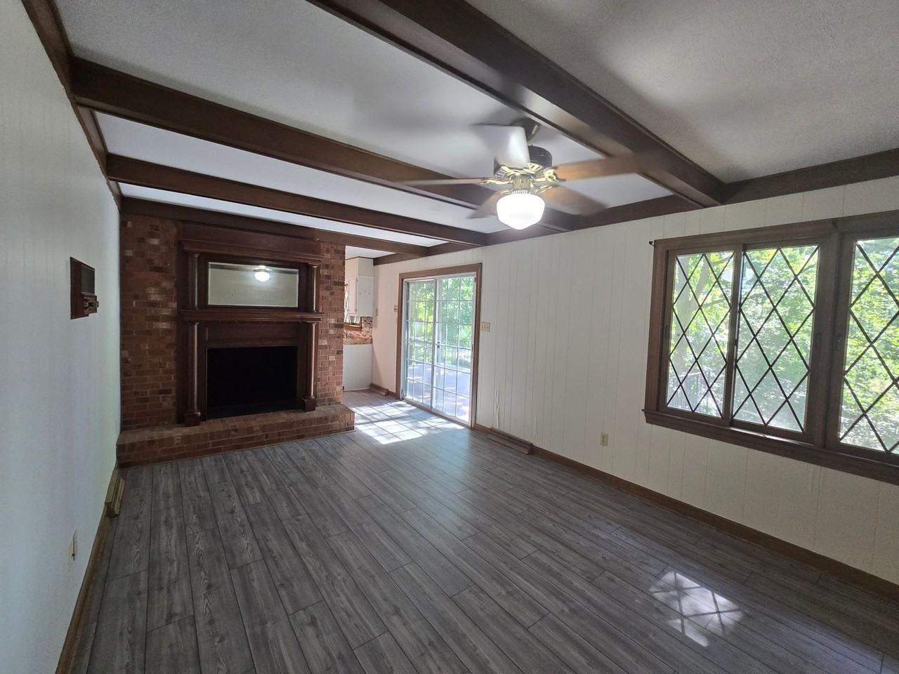 1194 Ingram Dr - Photo 7 of 35