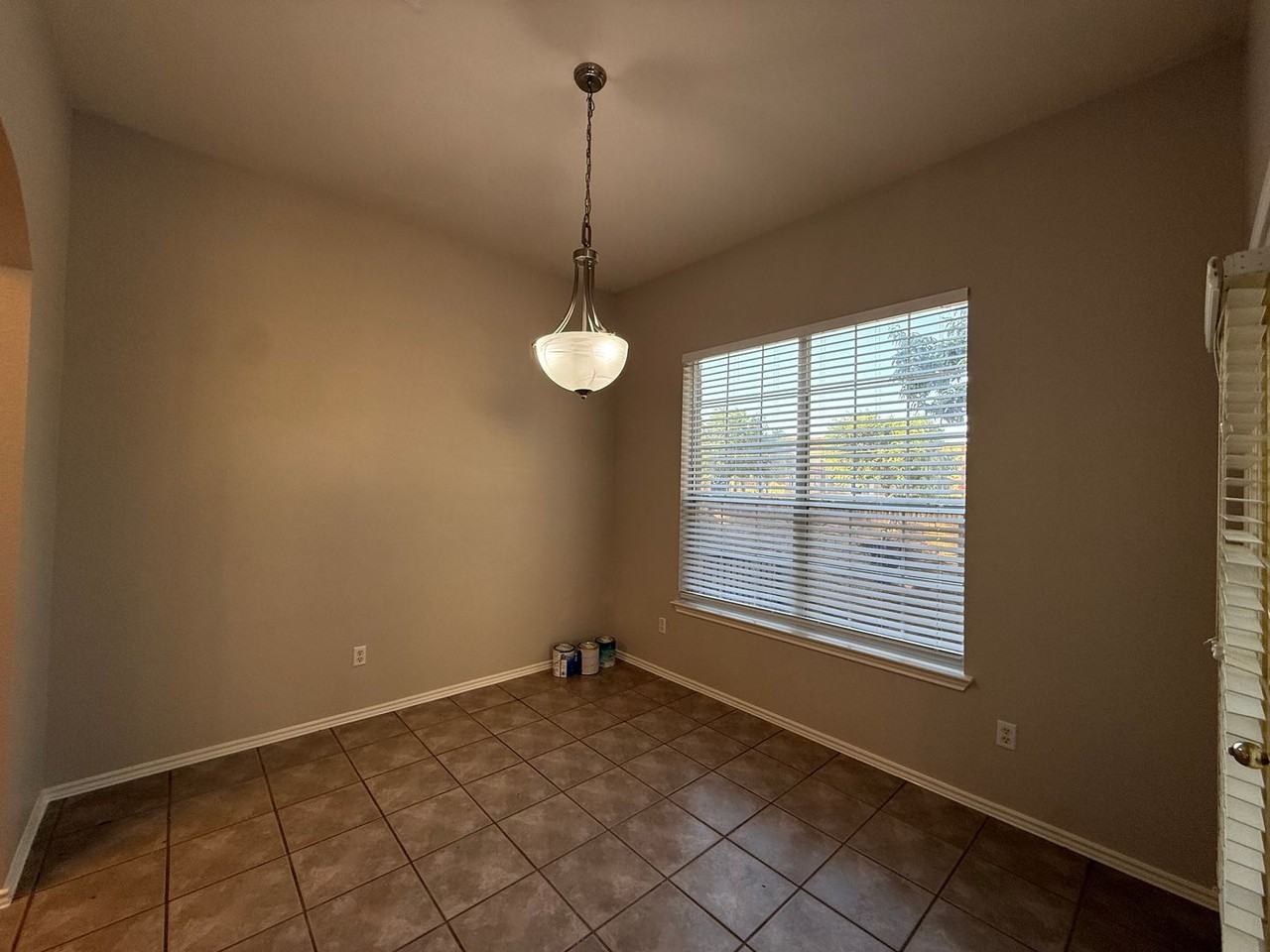 16100 S Great Oaks Dr - Photo 7 of 25