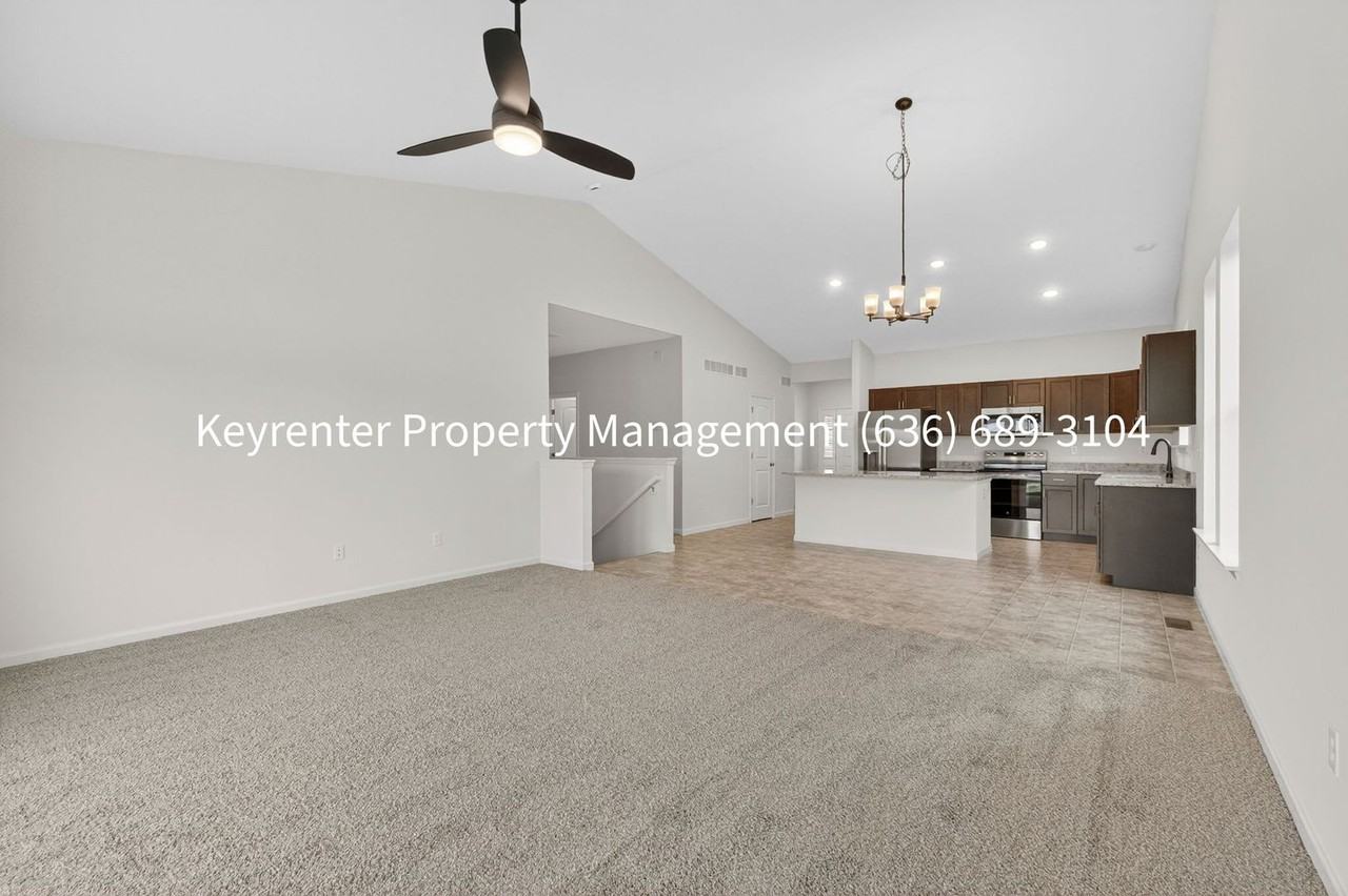 825 Cedarwood Dr - Photo 6 of 30