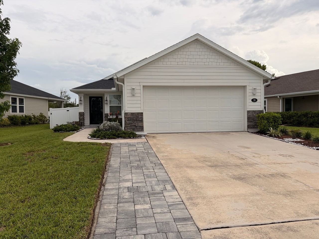 59 Bluejack Ln - Photo 2 of 16