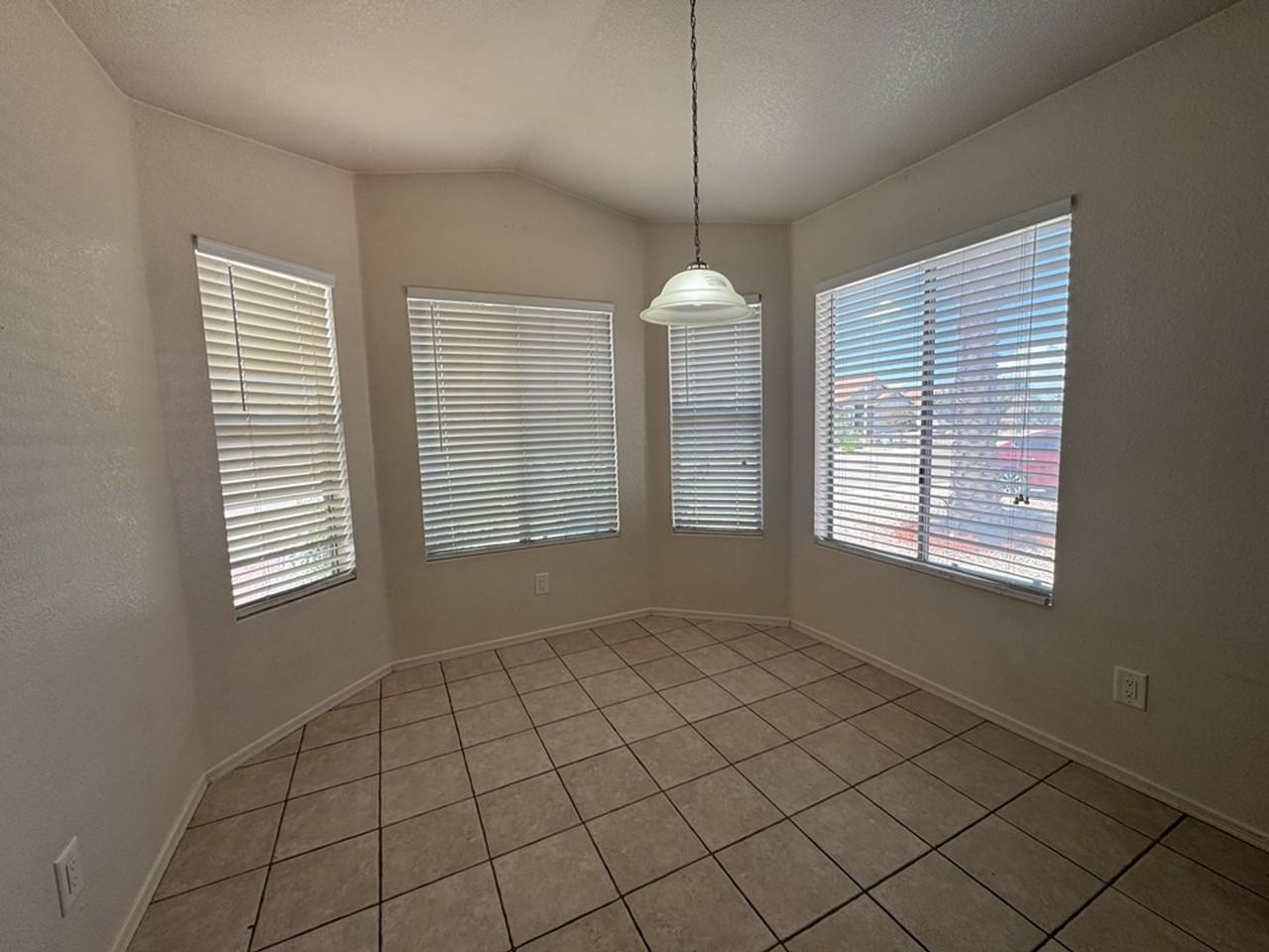 2087 Calle Sabo - Photo 7 of 20