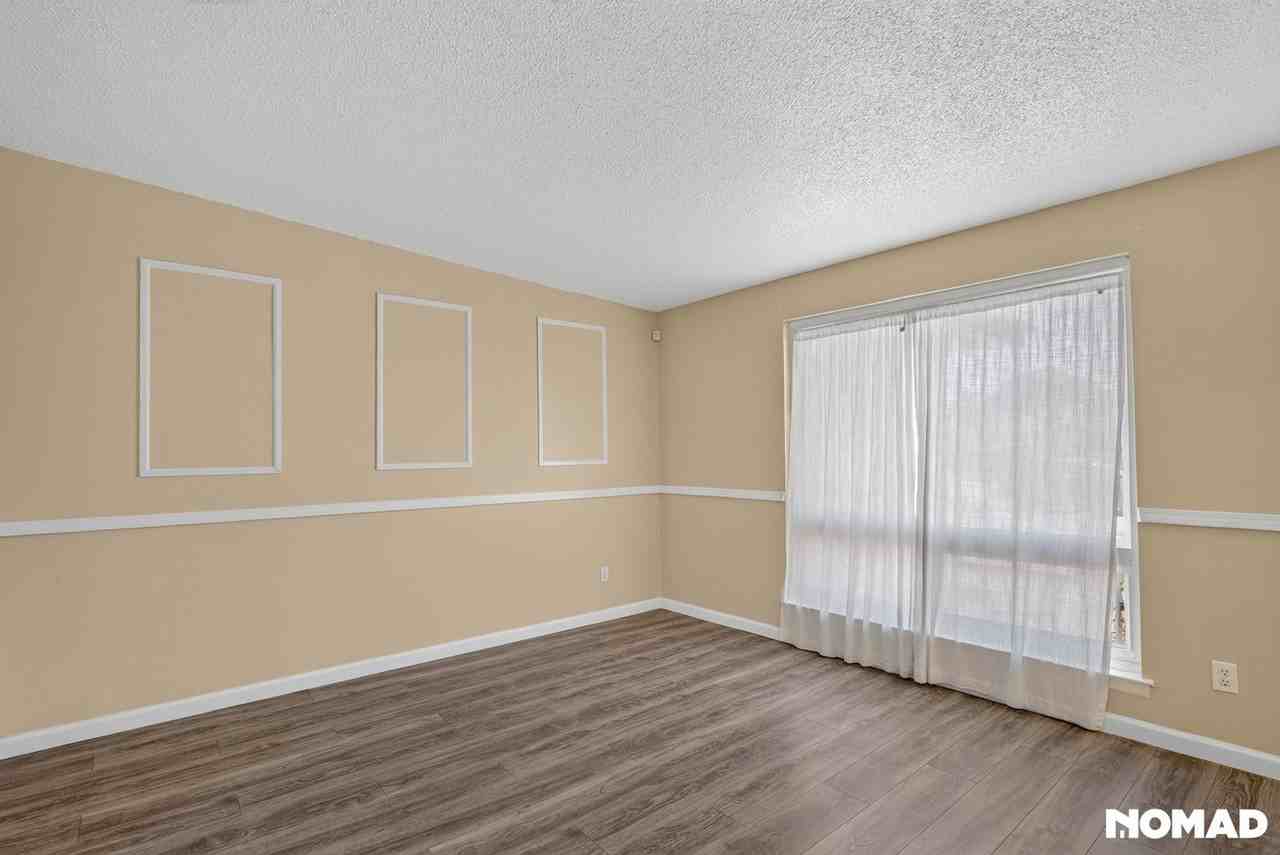 2045 Solano Dr - Photo 4 of 33