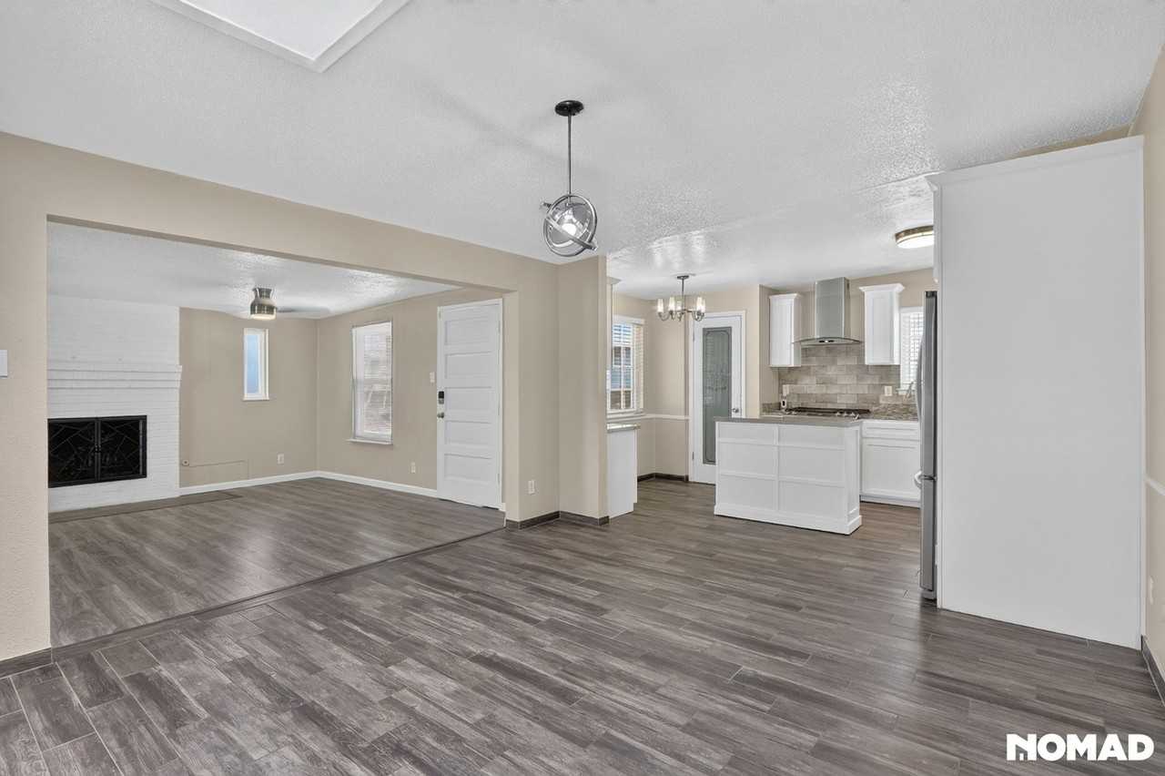 2045 Solano Dr - Photo 6 of 33