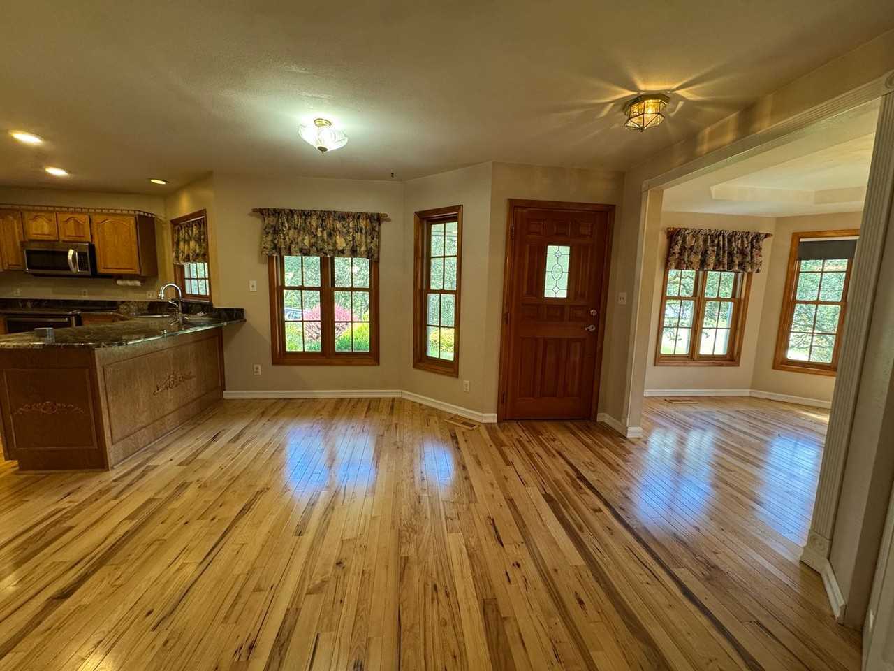 7654 N Bank Rd - Photo 5 of 28