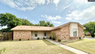 4511 Tanglewood Cir - Photo 1 of 1