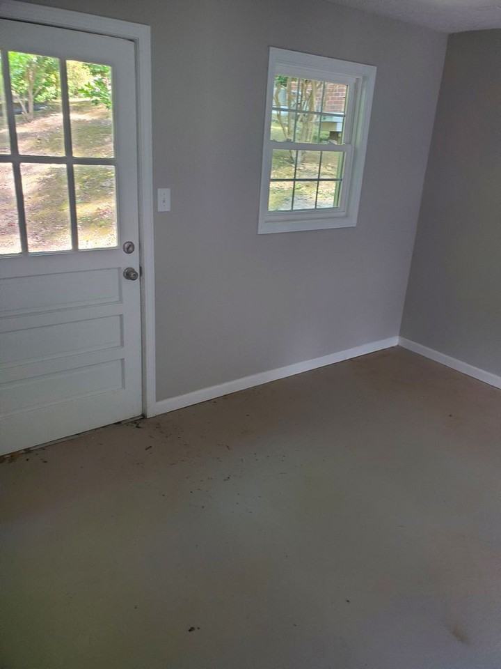 124 Winston Rd - Photo 2 of 8