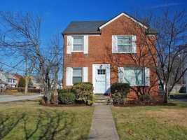 featured image of 3721 Silsby Rd