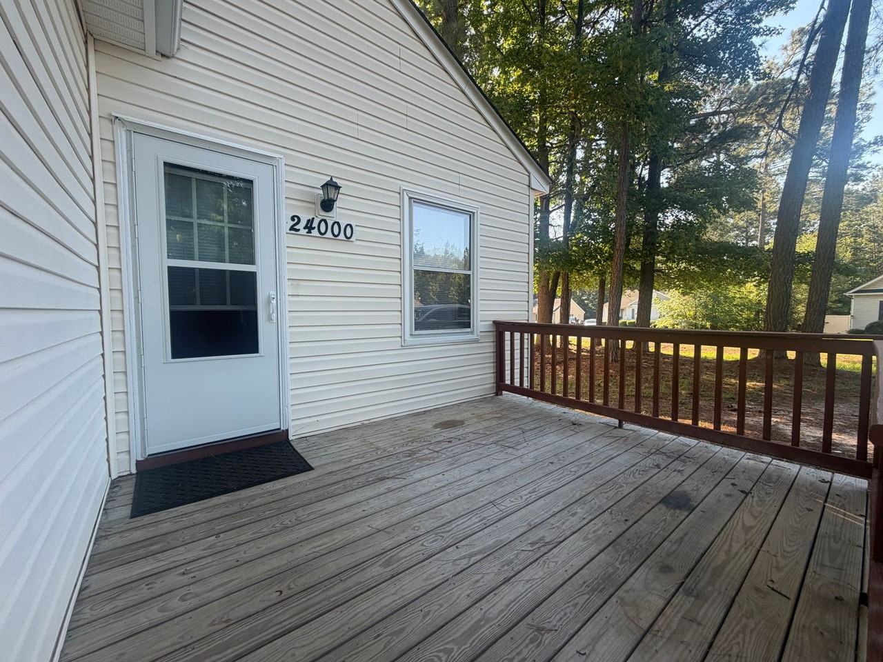 24000 Sequoia Rd - Photo 2 of 15