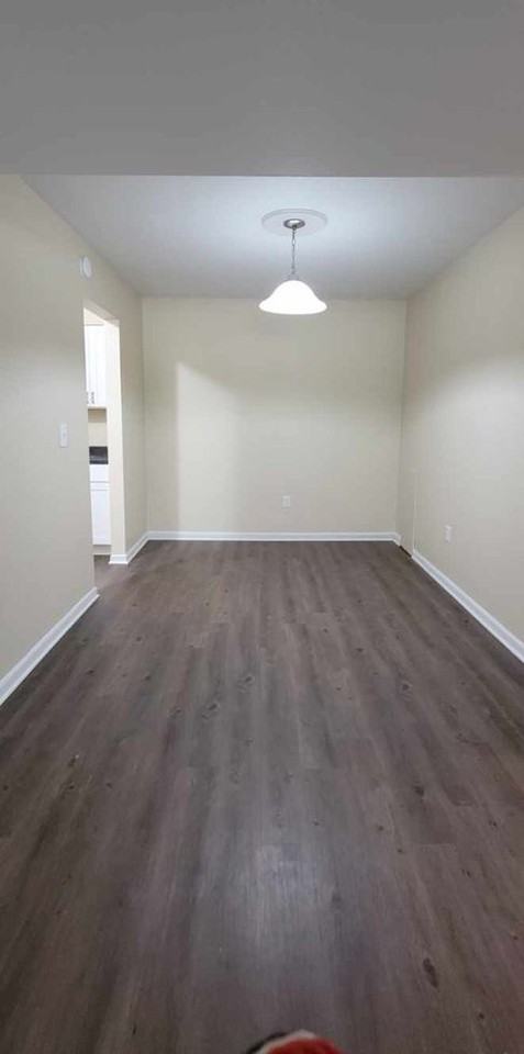Country Club Park Apartments - Photo 7 of 50