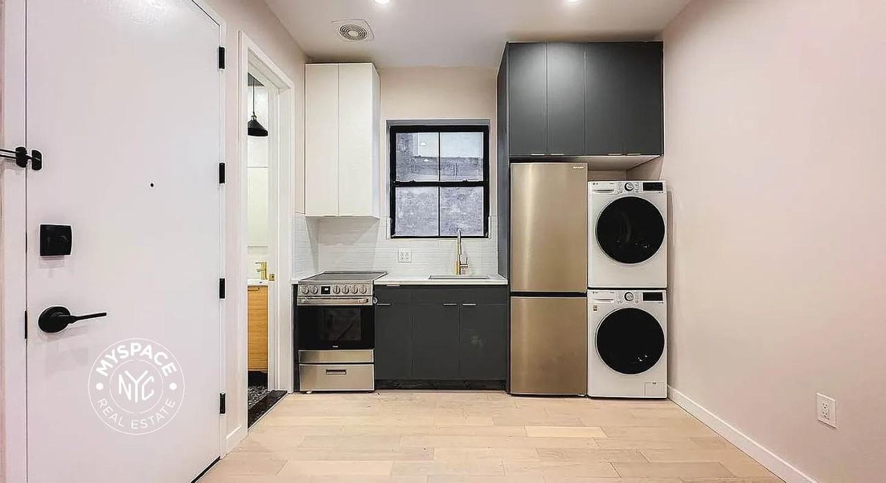 81 Beadel St #3F - Photo 2 of 12