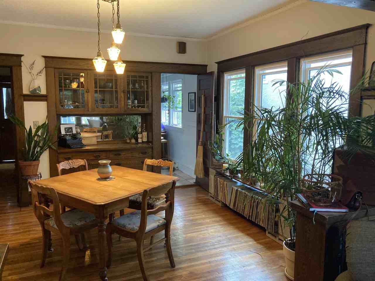 2549 Fillmore St Ne #1 - Photo 5 of 16