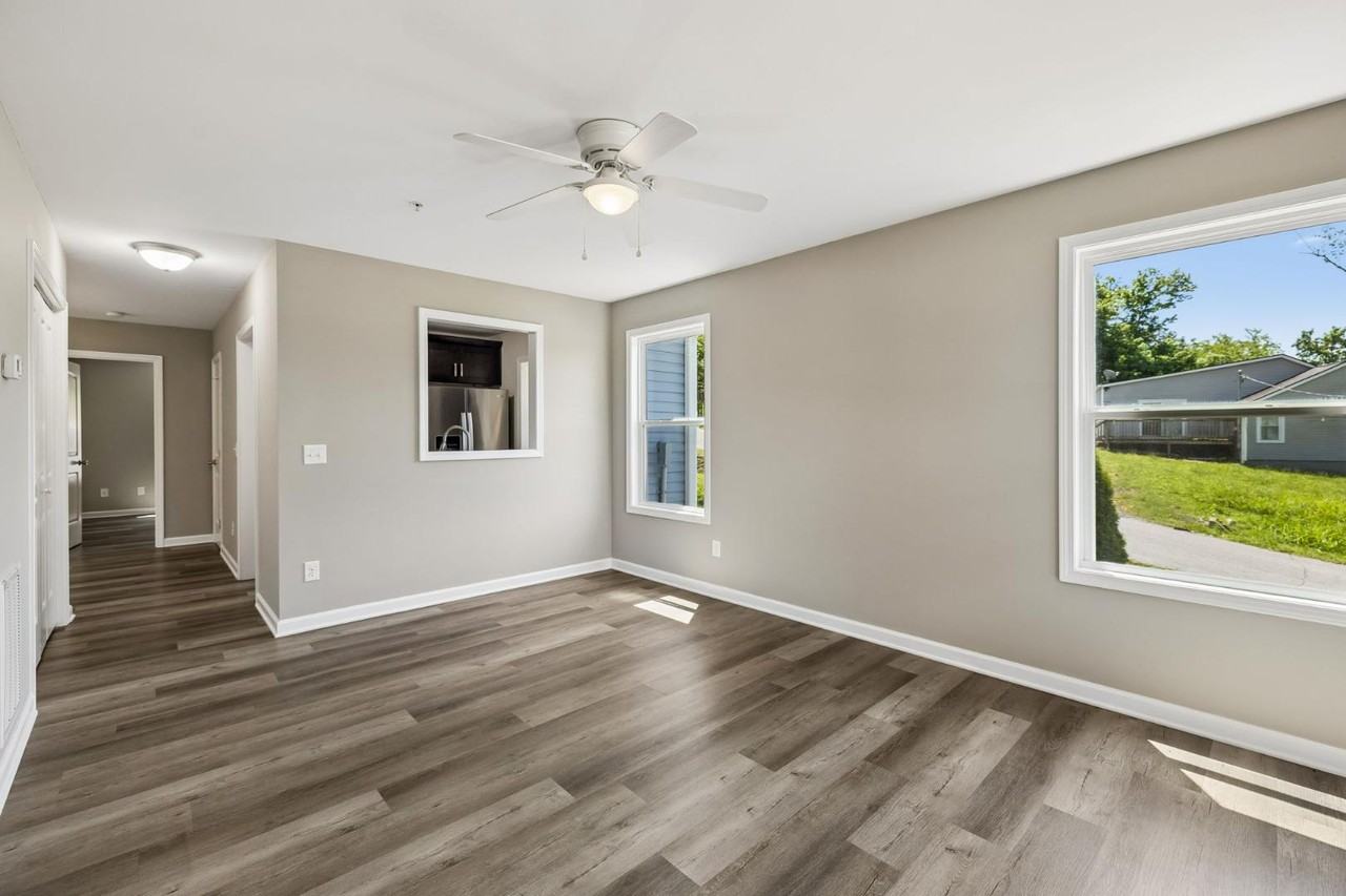 91 Valley View St - Photo 7 of 11