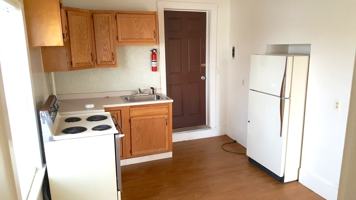 featured image of 303 Vienna St #3