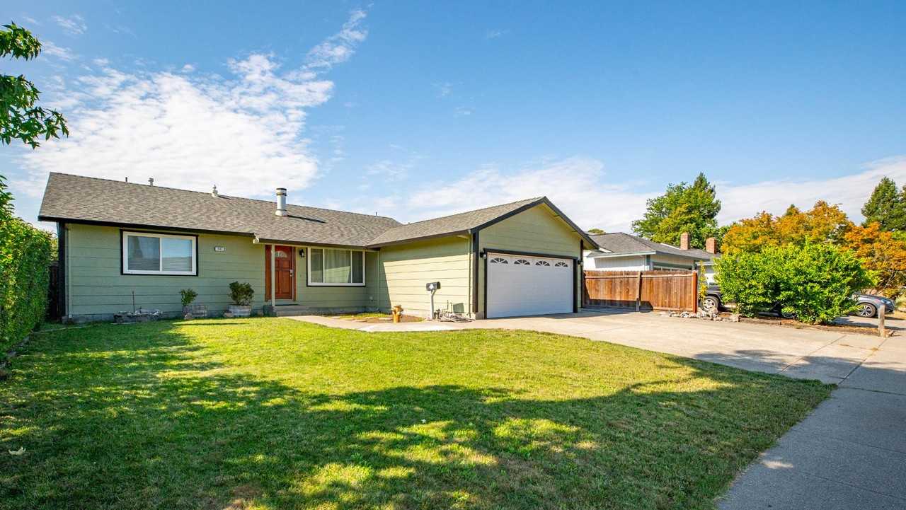 1623 Oneel Dr - Photo 5 of 20