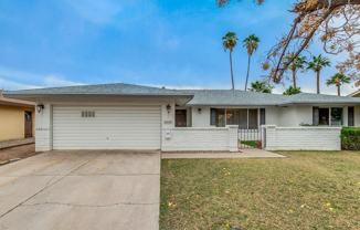 2439 E Del Rio Dr - Photo 1 of 1