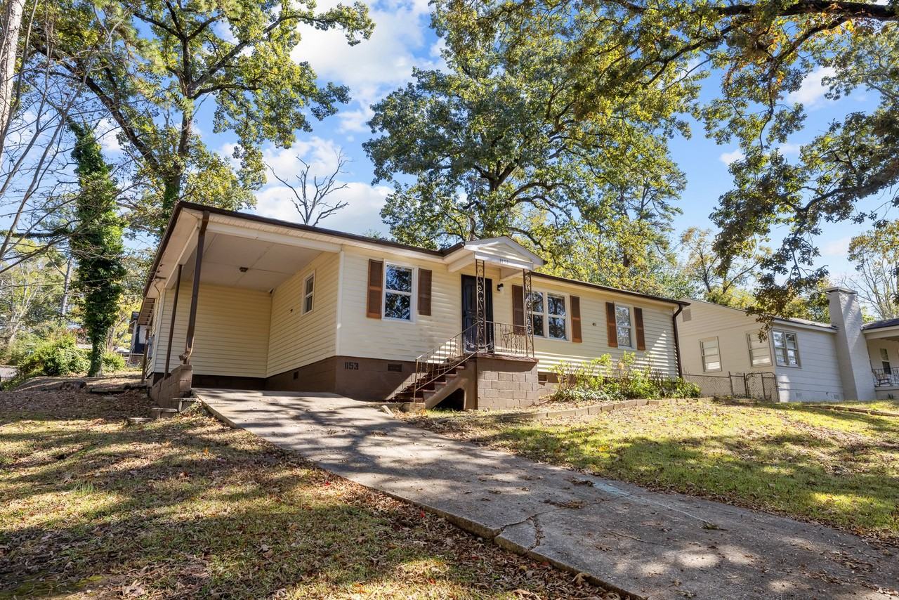 1153 Linwood St #1 - Photo 4 of 23