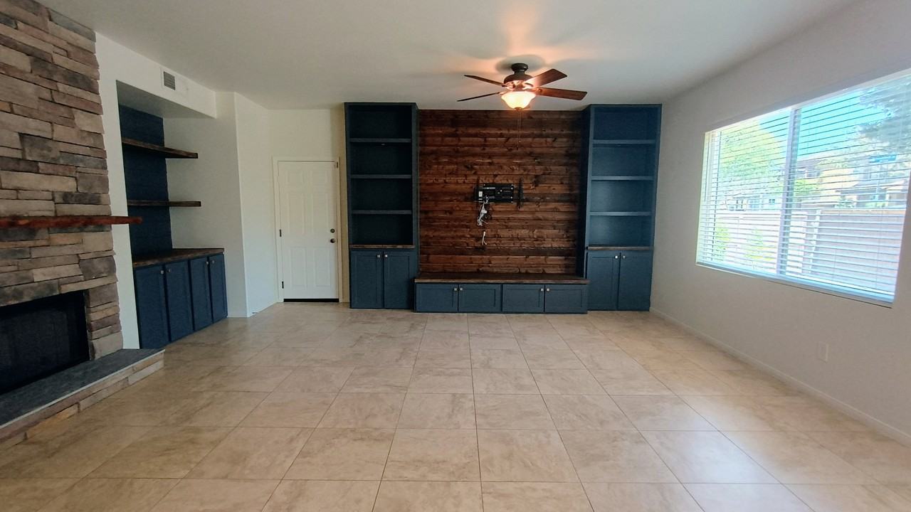 1777 Oconnor Ave #1 - Photo 6 of 33