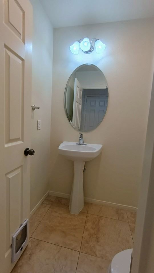 1777 Oconnor Ave #1 - Photo 7 of 37