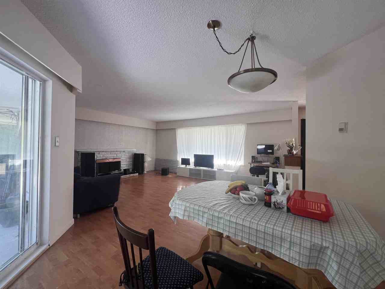 7566 Kraft Pl - Photo 3 of 7