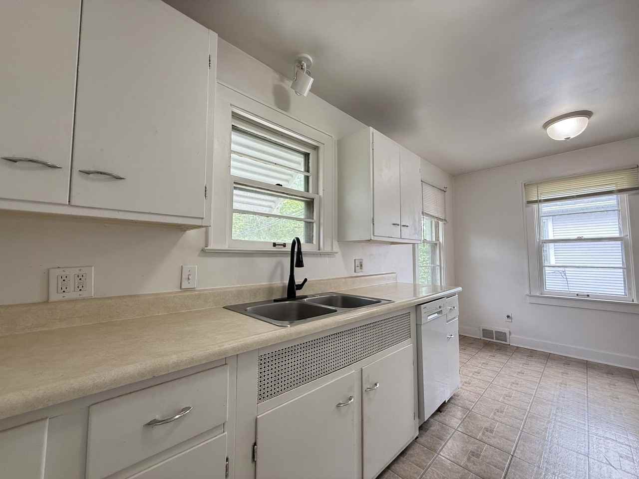 1514 Golden Avenue2 #2 - Photo 4 of 16