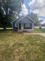 featured image of 402 E Branch St #1