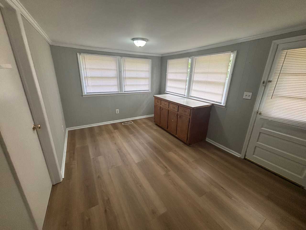 402 E Branch St #1 - Photo 3 of 12