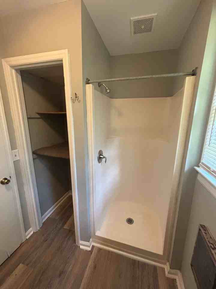 402 E Branch St #1 - Photo 5 of 12