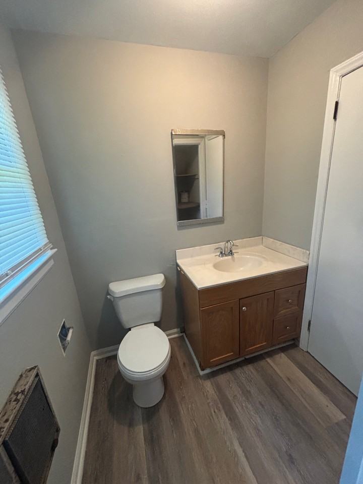 402 E Branch St #1 - Photo 6 of 12